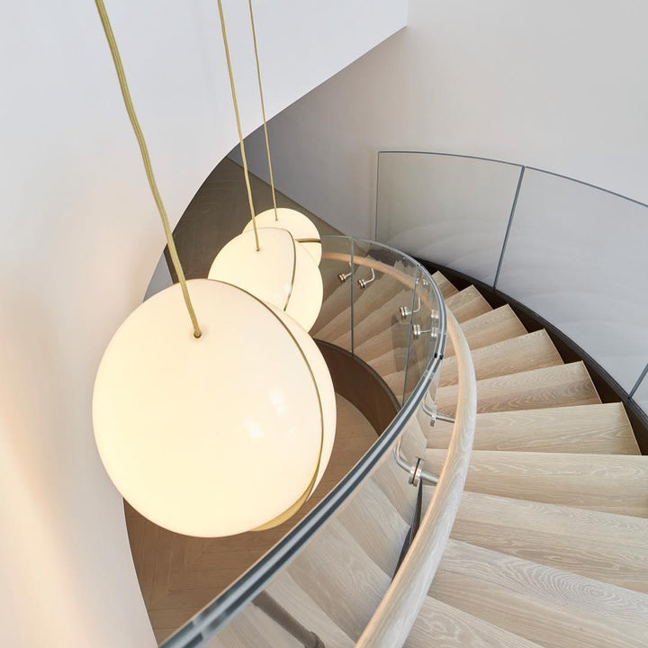 Luvikno | CielCourbe Lampe - Luksuriøs Måneskinn Pendellampe laget av Akryl og Messing