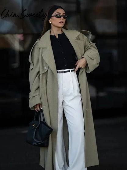 Luvik | Naisten takki - Elegantti ja mukava takki vyöllä ja kaksoispainikkeilla kylmille päiville