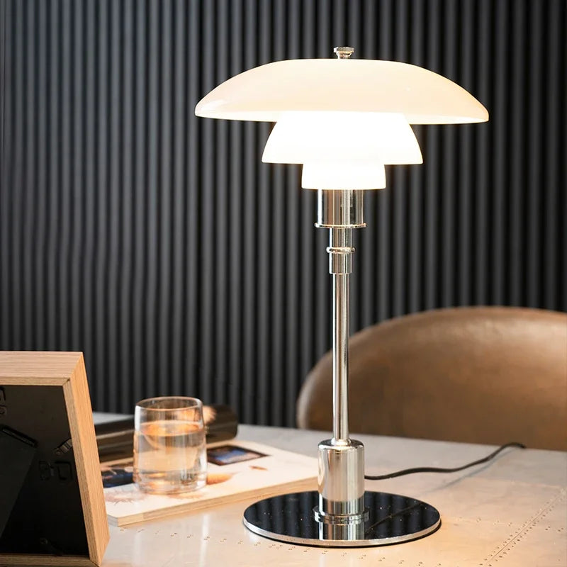 Nordisk skrivebordslampe laget av glass – Minimalistisk LED skrivebelysning, moderne og elegant, ideell for kontor og stue | Luvikno