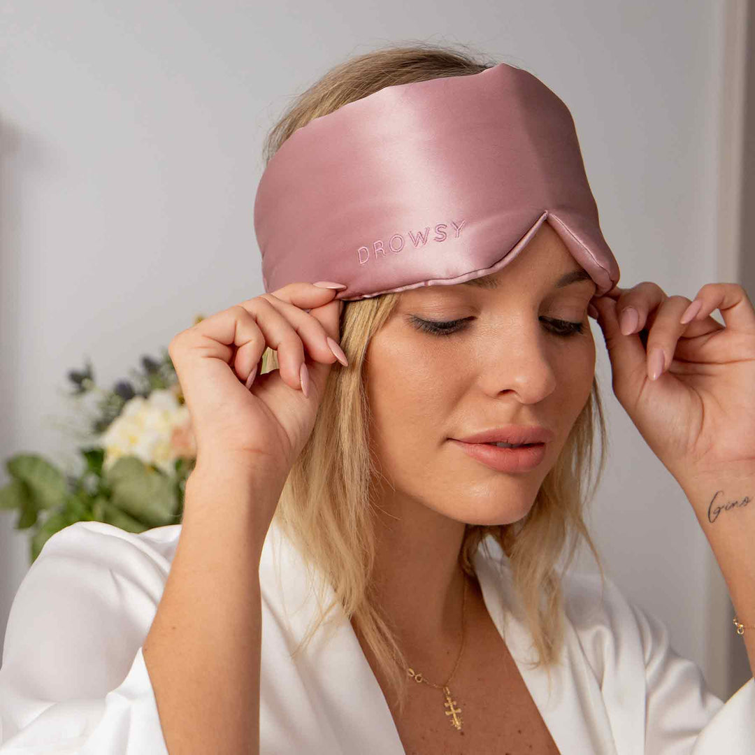 Luvikno | Luksuriøs Silke Øyemaske – RelaxMask