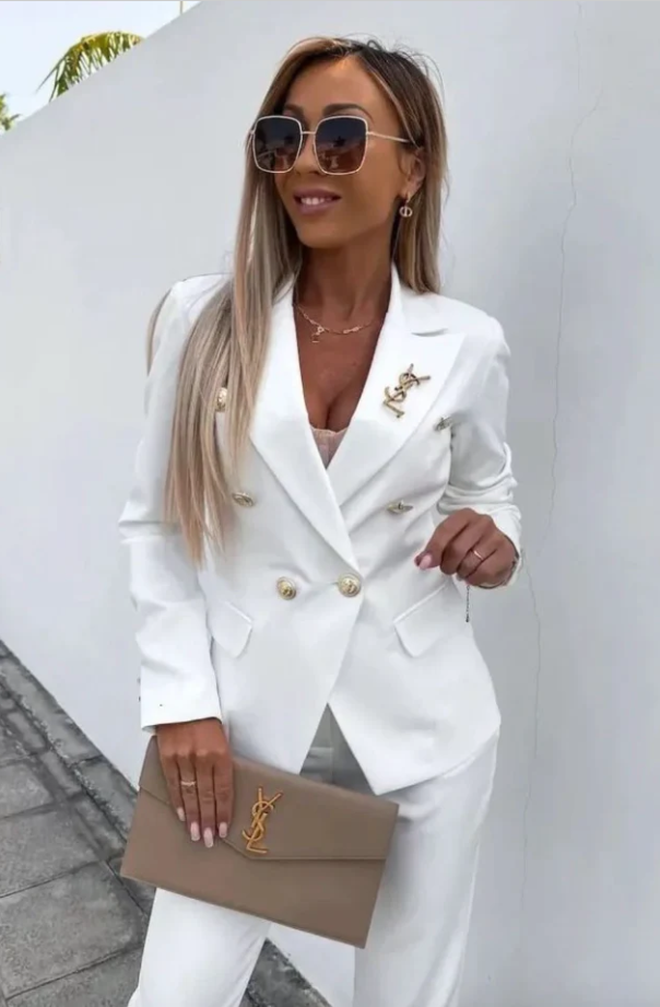 Luvik | Luksuriöösimekko ja housut