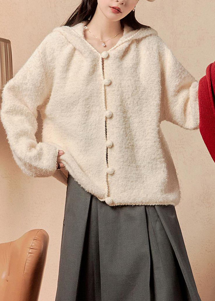 Luvik | Napapaitoja nappikiinnityksellä ja kiinteällä hupulla beige Talvi