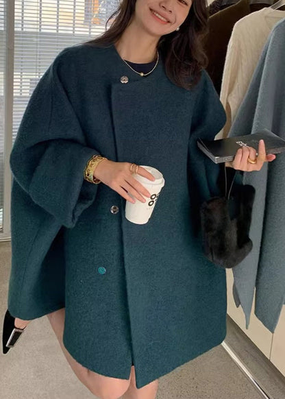 Luvik | Villakangas takki nappilista harmaalla pyöreällä kauluksella ja pitkillä hihoilla