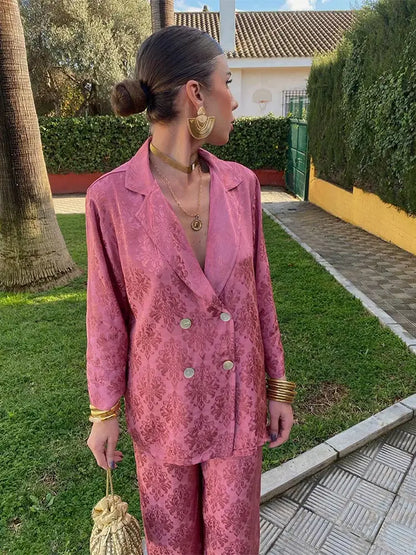 Luvik | Rento 2-osainen asuste housuilla ja takilla, jossa on vintage-kuvio