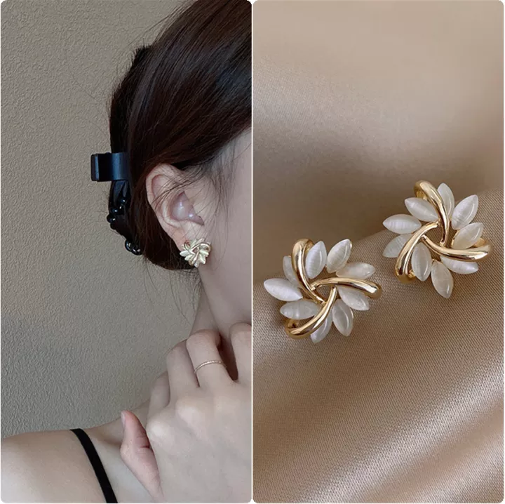 Chic Opal Floral Stud Øredobber Luvikno