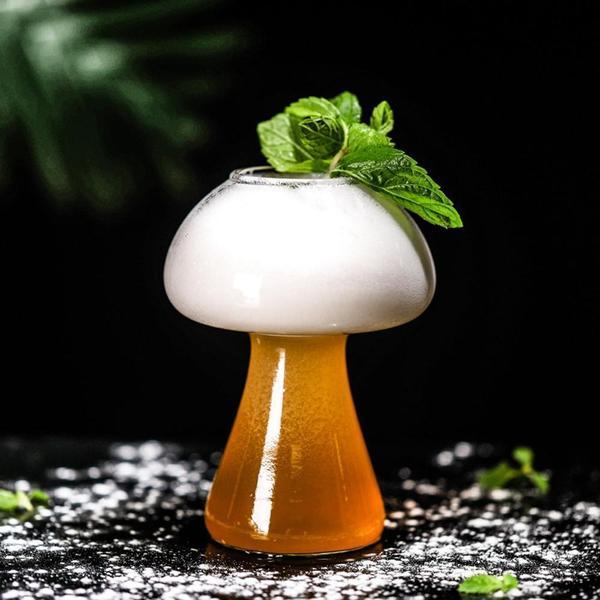 Fairy Mushroom Formet Cocktailglass | Luvikno