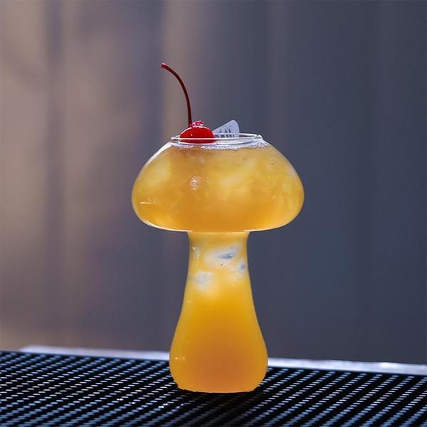 Fairy Mushroom Formet Cocktailglass | Luvikno