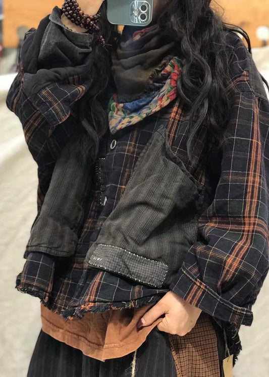 Luvik | Mustat Peter Pan -kaulustakit ruudullisella applikaatiolla