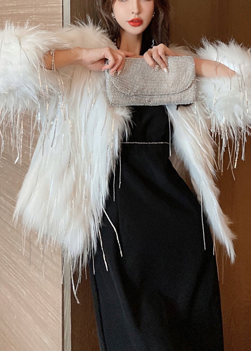Luvik | Hvit fuskepels kåpe med dusk til vinteren