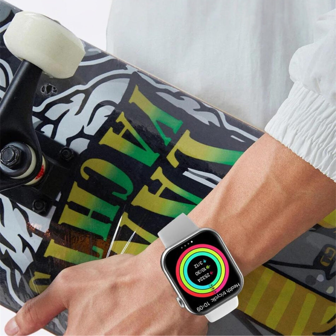 FitTrack Pro Advanced Smartwatch - Tilpassbare funksjoner | Helse- og treningsovervåking Luvikno