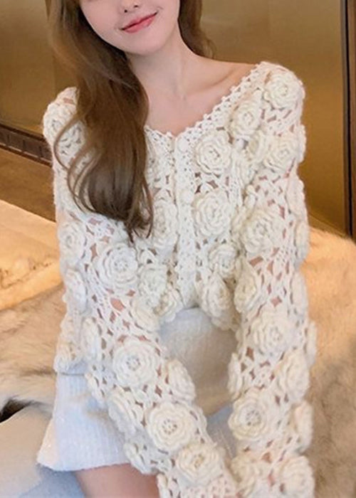 Luvik | Neulemekot, joissa on beige nappikuvio