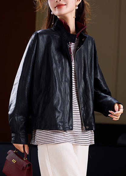 Luvik | Mustat keinonahkatakit, joissa on korkea kaulus ja vetoketju