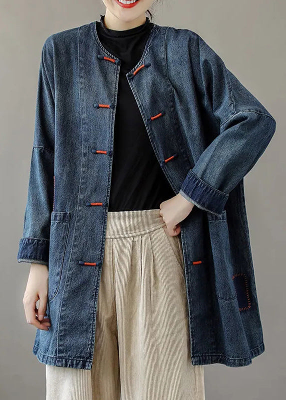 Luvik | Blå denim-lappetakk med rund krage, lange ermer og lommer