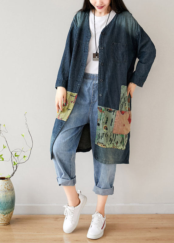 Luvik | Sininen denim-patchwork-takki V-kaula-aukolla ja taskuilla