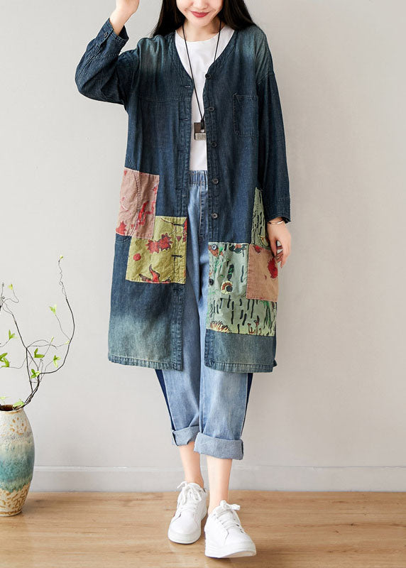Luvik | Sininen denim-patchwork-takki V-kaula-aukolla ja taskuilla