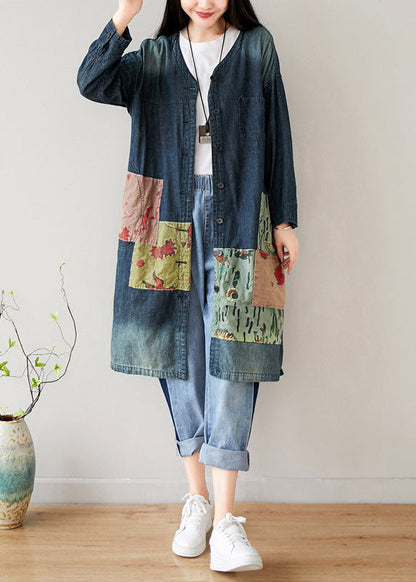 Luvik | Sininen denim-patchwork-takki V-kaula-aukolla ja taskuilla