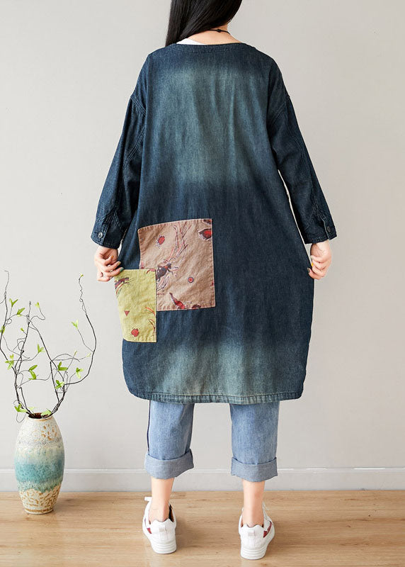 Luvik | Blå denim-lappjakke med V-hals og lommer