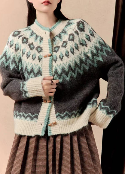 Luvik | Villakangastakki, jossa on tilkkukuosi ja tummanharmaat napit talvelle