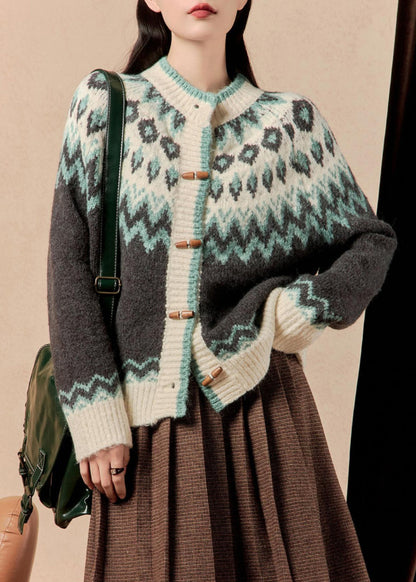 Luvik | Villakangastakki, jossa on tilkkukuosi ja tummanharmaat napit talvelle