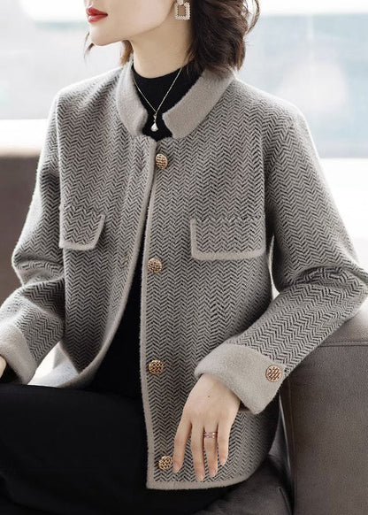 Luvik | Harmaat napilliset villakangastakit