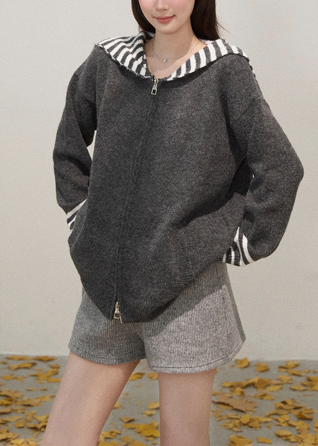 Luvik | Vetoketjullinen harmaa pehmeä huivi neuletakki talvi