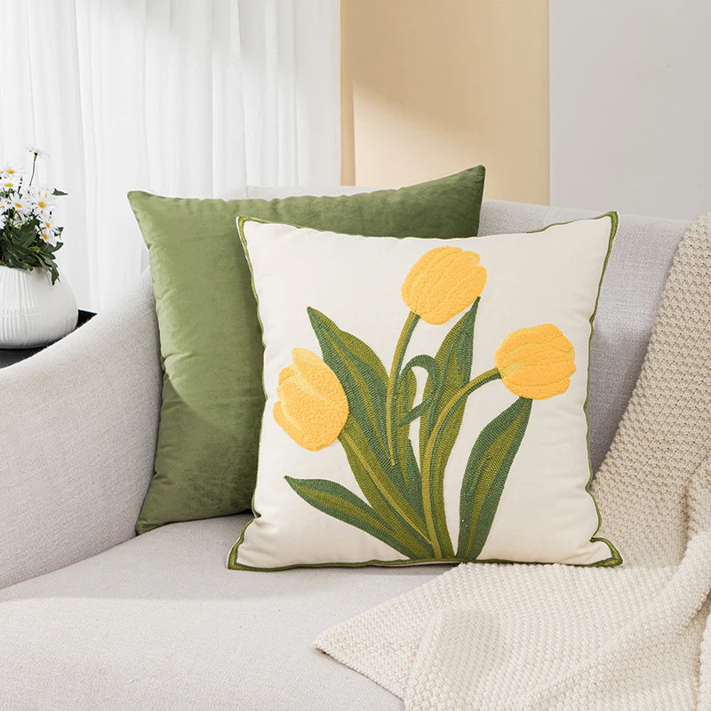 Brodert tulipan putetrekk