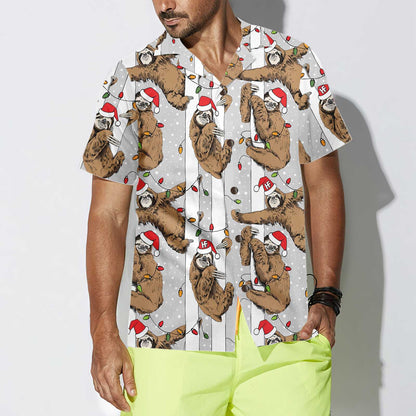 Luvik | Hauska laiskiainen joulupukin hatulla Harmaa jouluhawaiihuppu, Paras jouluhawaiipaita laiskiaisten rakastajille