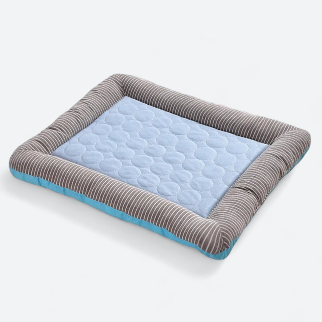 FurChill Frenchie Pustende Hundeseng – Kjølematte med Antiskli Bunn for Varme Dager | Luvikno