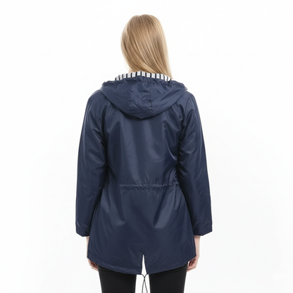 Naisille vedeneräpäivä takki – Suuret koot