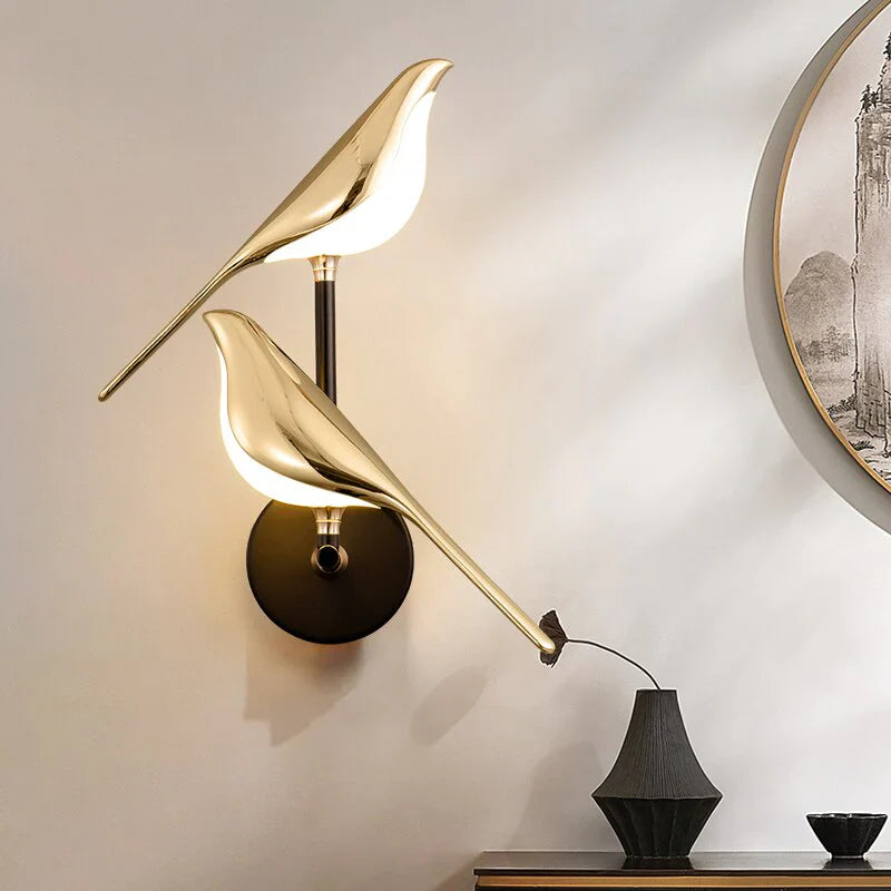 Gullfugl Vegglampe