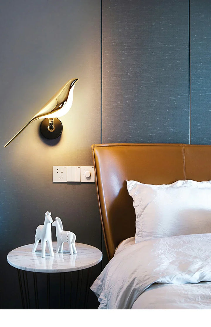 Gullfugl Vegglampe