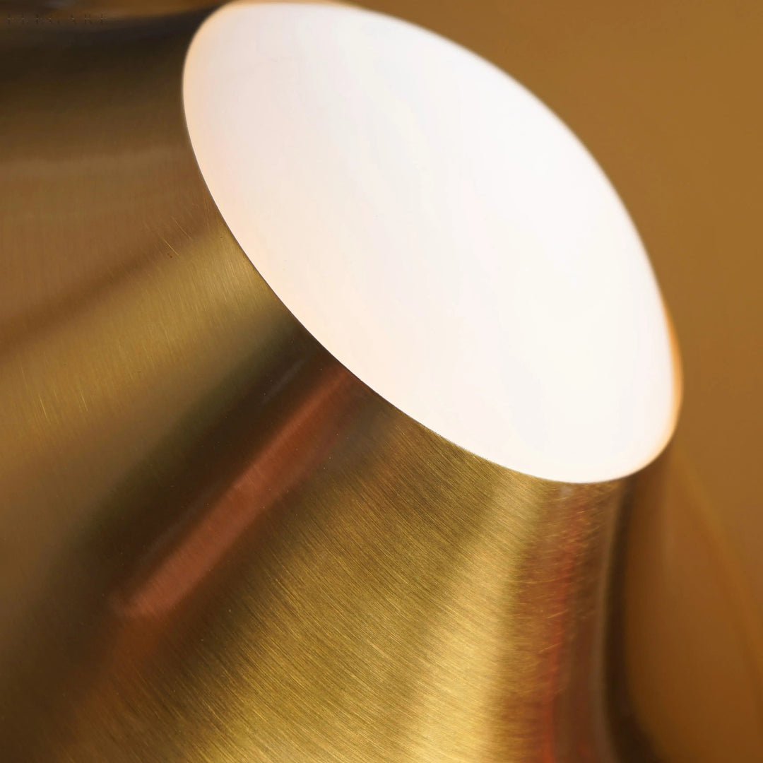 Luvikno | Elegant Gull Bordlampe Med LED, Skandinavisk Design For Hygge Interiør