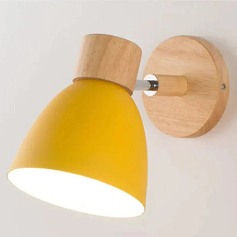 Elegant veggapplikasjon i tre - moderne og varmt design | Luvikno
