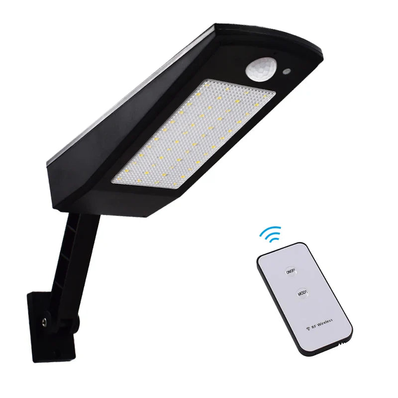 Luvikno | Lumenova SolarTech Sols LED Vegglampe 900lm | 48 LED-er | 4 Lyskilder | Bevegelsessensor & Svingarm | IP65 Værbestandig