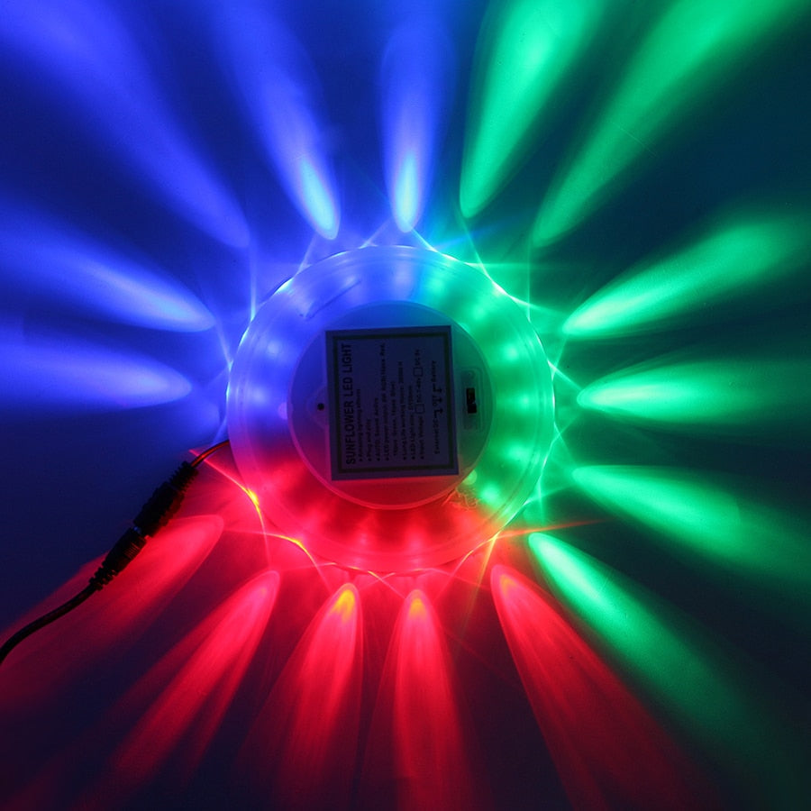 Lydaktivert laser disco festlampe | Luvikno