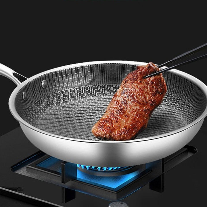 Luvikno | Ripebestandig rustfritt stål stekepanne med non-stick belegg – ProCook Elite