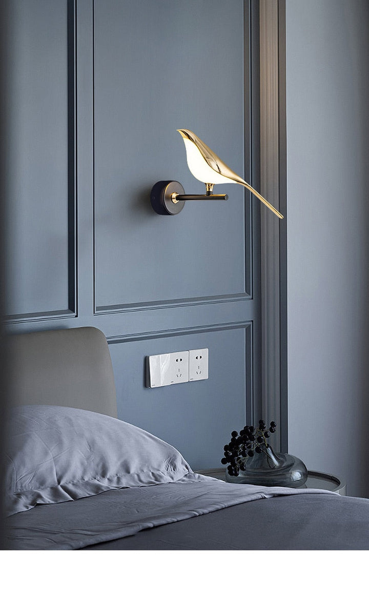 Gullfugl Vegglampe