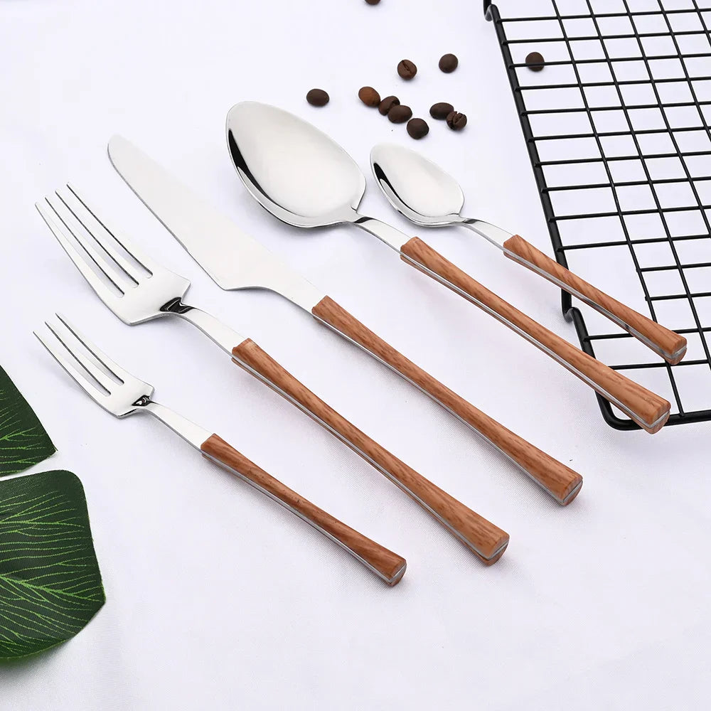 Luvikno | RusticDining | Rustfritt Stål Bestikk med Treskaft