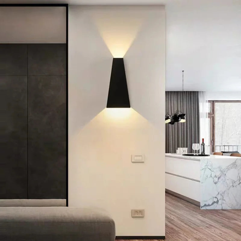 LumiNest - Moderne LED Vegglampe for Hjemmet Luvikno