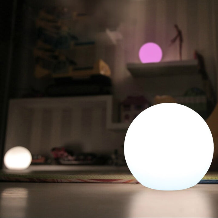 Luvikno | Moon Battery LED Innendørs & Utendørs Bordlampe