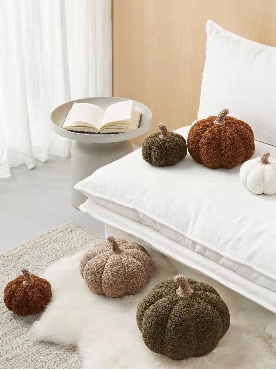 CozyPumpkin – Myk høstgresskarpute Luvikno