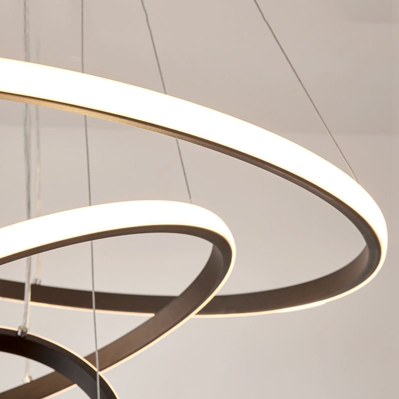 Stilig spiral taklampe Luvikno