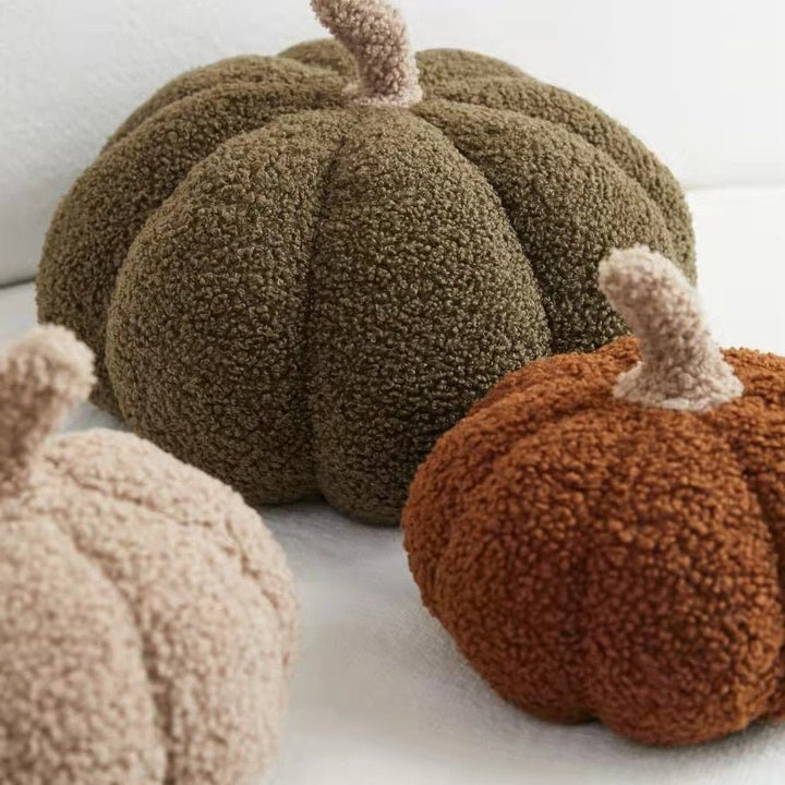 CozyPumpkin – Myk høstgresskarpute Luvikno