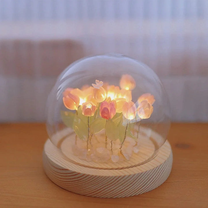 Håndlaget Tulip Nattbord Lampe Luvikno