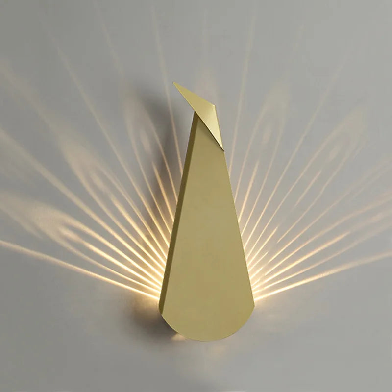 ElegantLuxe - Moderne LED Vegglampe Påfugl Fjær Skålift