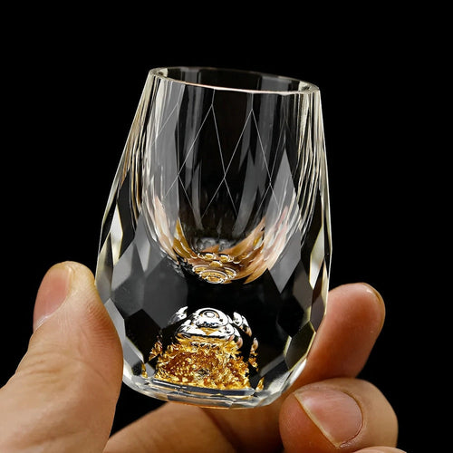 Luvikno | Luksus krystallglass med gullflak – Håndlaget – Sett med 2 – For whisky og premium drikkevarer