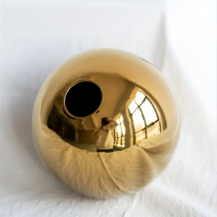 Luvikno | Keramikk vase Aurelia Gold | Rund form med glanset finish | Tidløst elegant & allsidig | For blomster & dekor