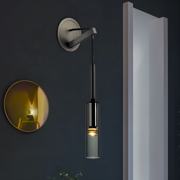 Minimalist vegglampe med røykglass – Orvane | Luvikno