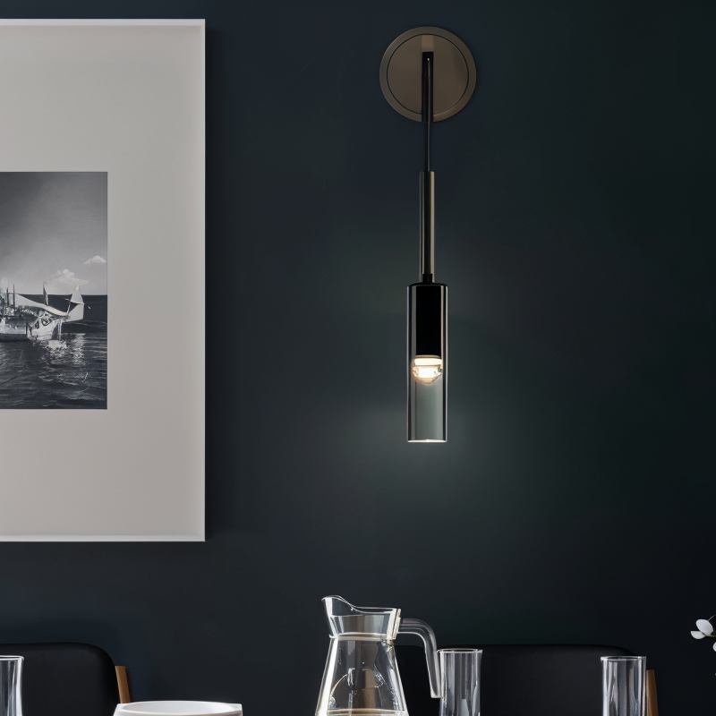 Minimalist vegglampe med røykglass – Orvane | Luvikno