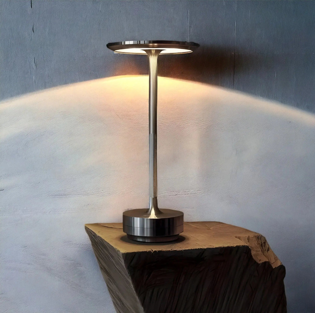 Luvikno | Elegant Trådløs Bordlampe med Berøringskontroll og Endringsbare Lystyper